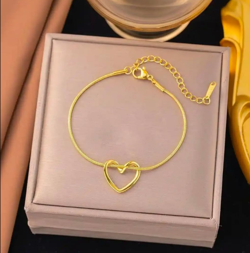 Gold Heart Bracelet